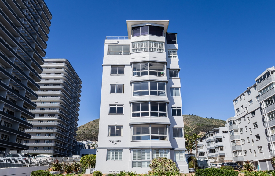 To Let 3 Bedroom Property for Rent in Sea Point Western Cape